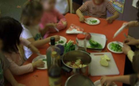 幼儿园中班说课稿：黄豆爷爷找宝宝